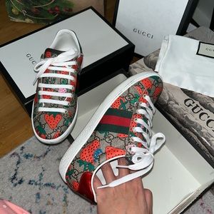 Gucci women sneakers